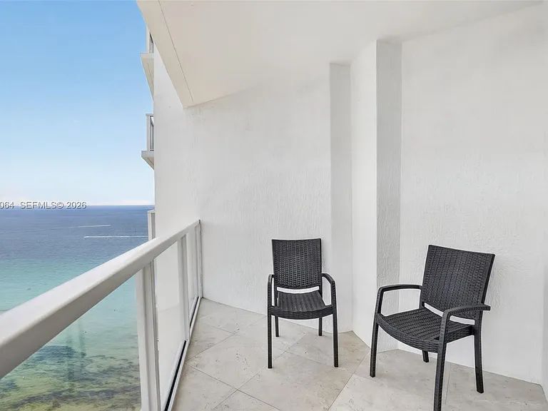 16699 Collins Ave #2404 — Photo 32
