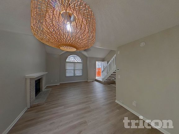 4th image of 4432 Bramble Ln