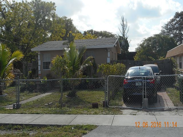 2nd image of 2732 NW 20th St