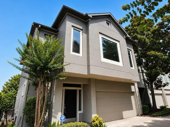 4448 Center St, Houston, TX 77007
