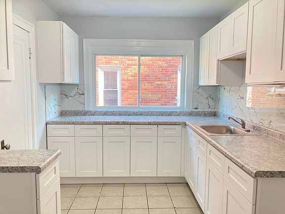 4th image of 16207 Lesure St