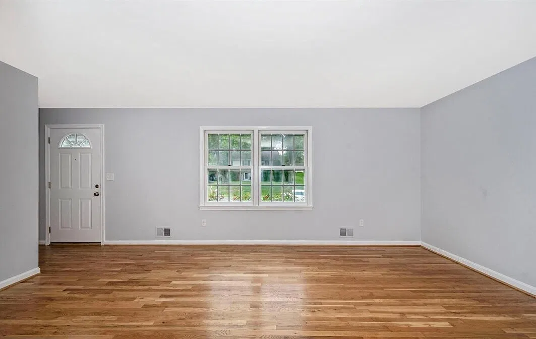 Stunning 4BR/2.5BA Colonial in Mill Creek Towne for Rent! — Photo 4