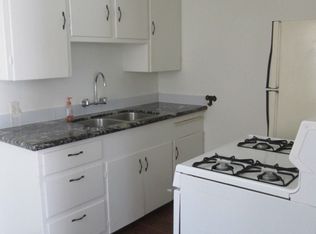 458 N 10th Ave, Upland, CA 91786