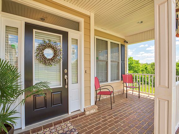 2nd image of 4879 Summerville Ln