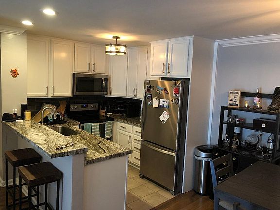 5th image of 4600 Lamont St #42344
