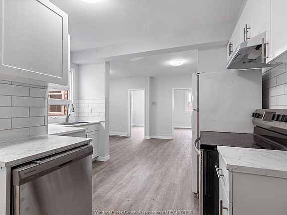 4th image of 1292 Parent Ave #10