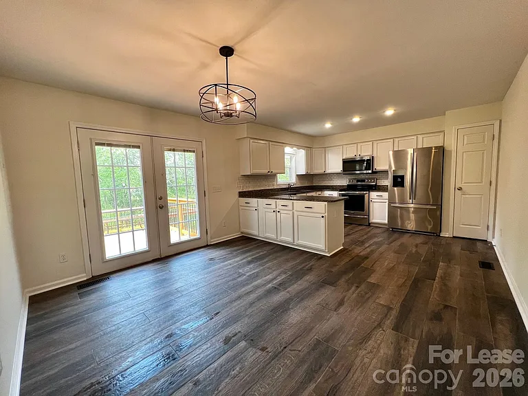 926 Polk St — Photo 13
