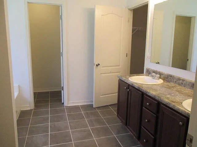 1966 Catline Cir — Photo 21