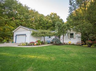 15210 Stoltz Rd, Diamond, OH 44412