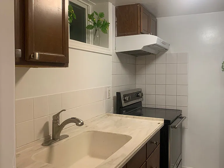 200 Phyllis Ave #LOWER — Photo 6