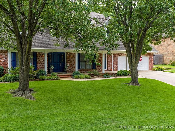 3rd image of 1616 Cherokee Hills Dr