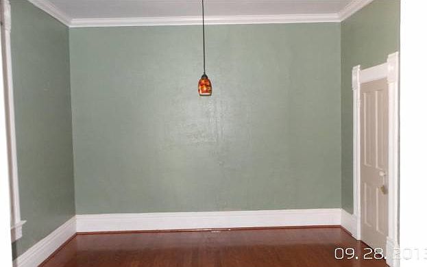 2nd image of 2534 W Argyle Pl