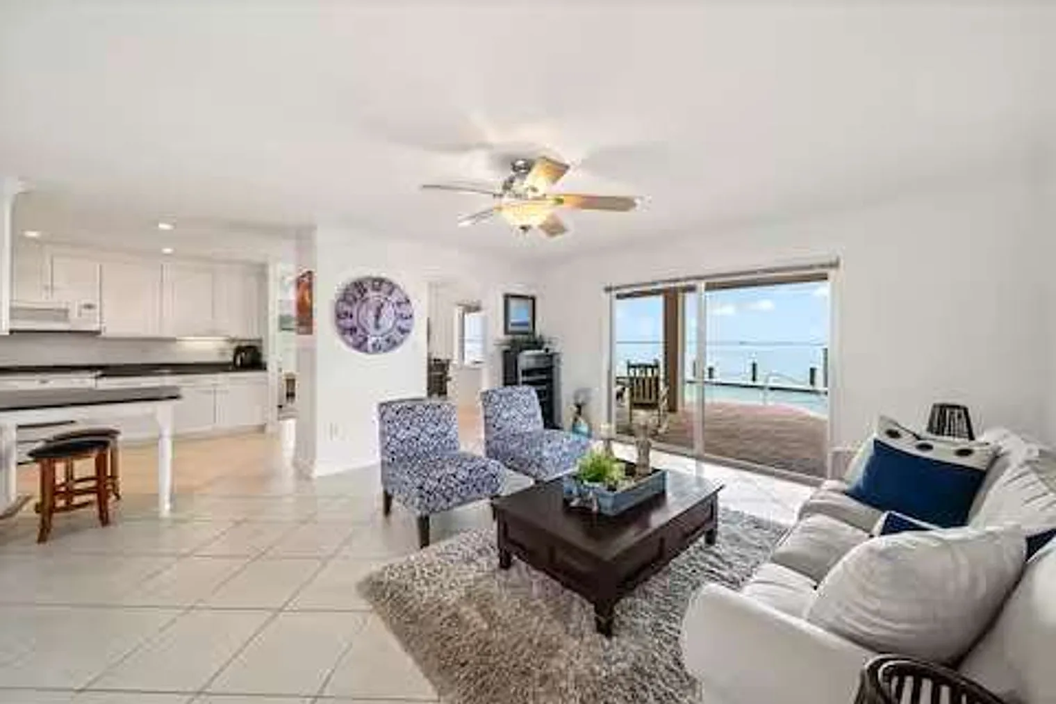 4 bed, 2.0 bath, 2163 sqft, $15,138 — Photo 4