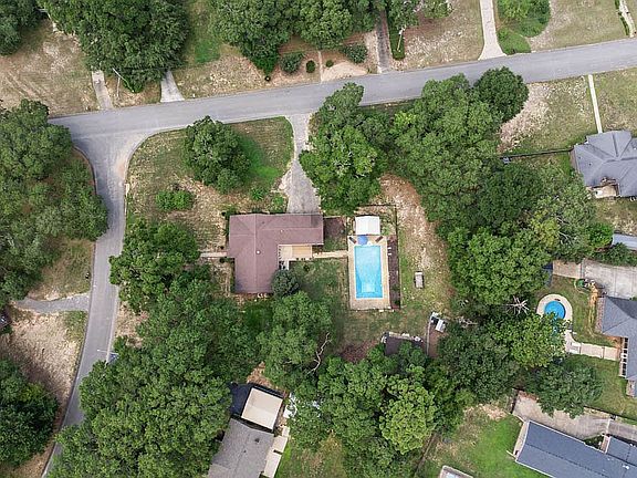 3rd image of 7410 Fir Dr