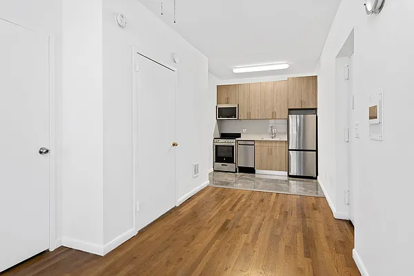 Rented by Compass | media 9