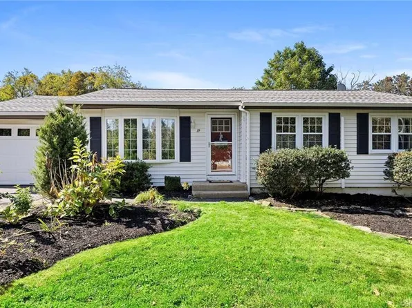 19 Cherry Lane, Montville, CT 06370