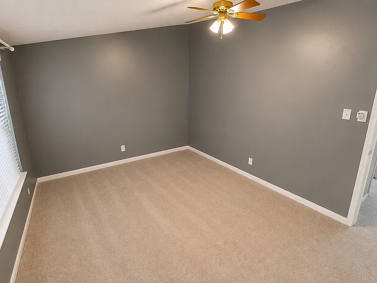 1427 Sedum Sq — Photo 7