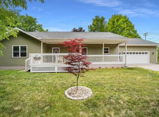 426 Beech St, Frankfort, MI 49635