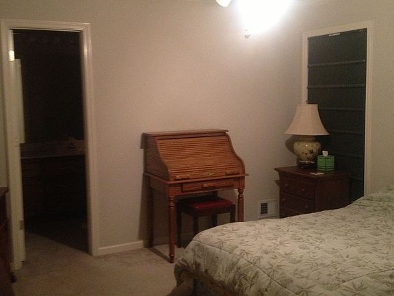 3rd image of 213 Woodhaven Dr
