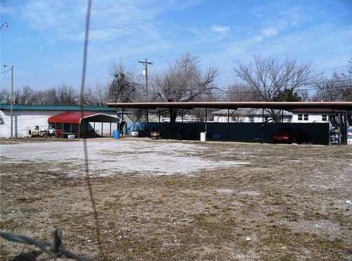 4th image of 801 SE 44th St