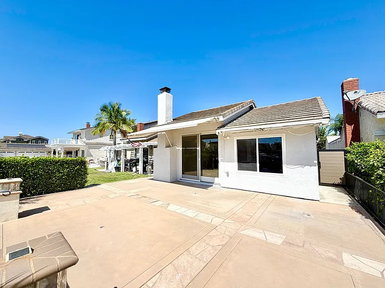 21676 Superior Ln — Photo 35