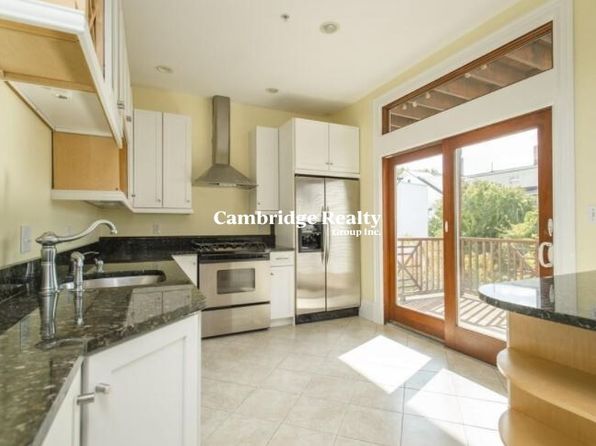 116 Perkins St #2T