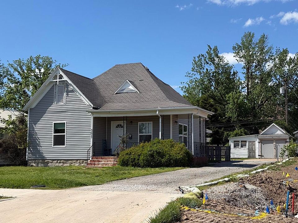2nd image of 503 W Hovey Street