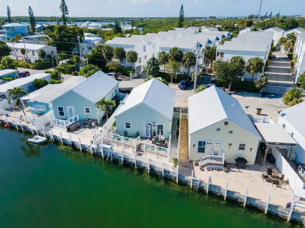 390 25th St, Marathon, FL 33050