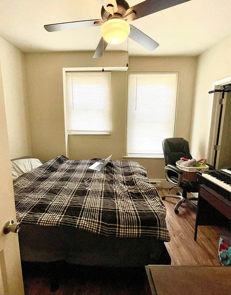 2 bed, 1000 sqft, $1,425 — Photo 3