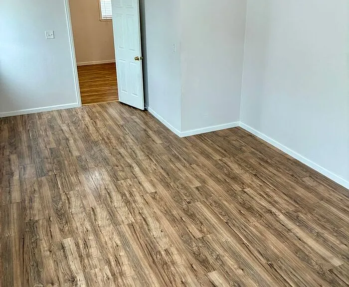 1342 N Washington Ave — Photo 12