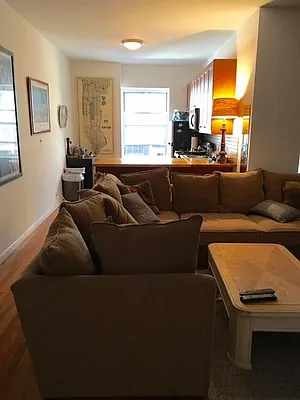 Rented by Bank Neary | media 102