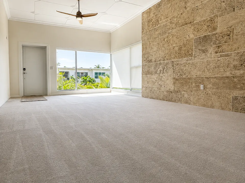 9400 E Bay Harbor Dr #3