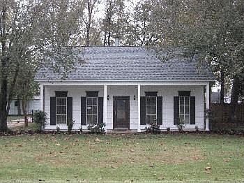 1st image of 40433 Sycamore Ave