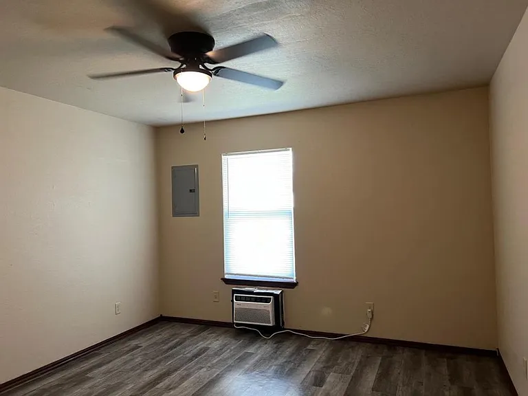 2315 SW H Ave — Photo 16