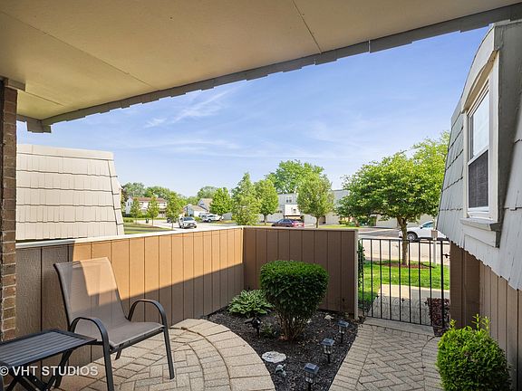 2nd image of 642 Burgundy Ct Unit A