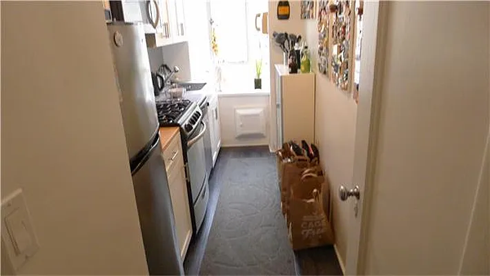 Rented by Domus Realty | media 18