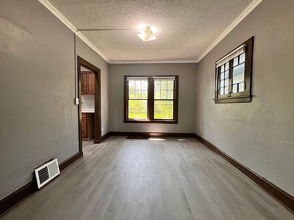 3rd image of 1713 Ottawa Dr