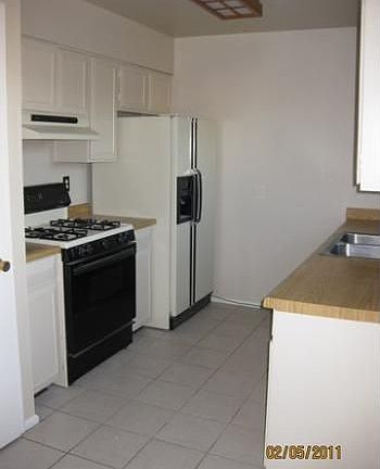 2nd image of 339 E Park Ave
