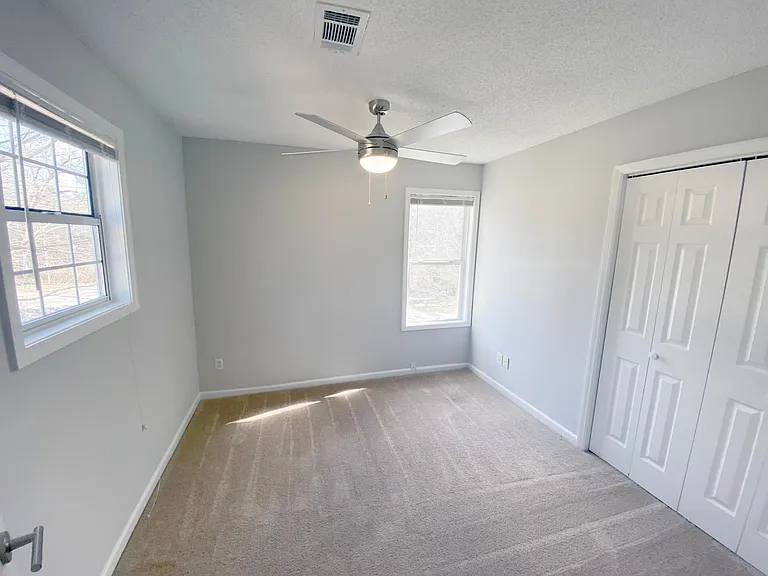 1575 Foote St NE #B — Photo 13
