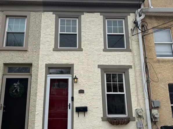352 E 6th Ave, Conshohocken, PA 19428