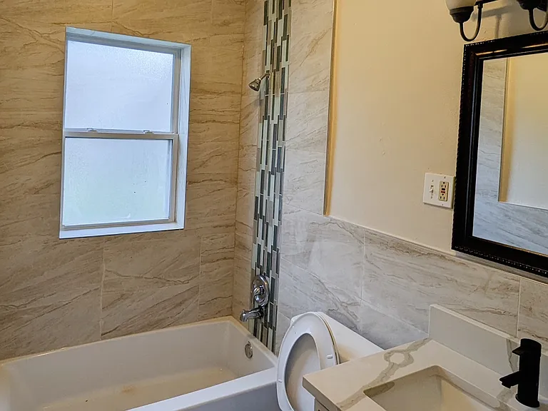 7114 Vernon Ave #7114 — Photo 6