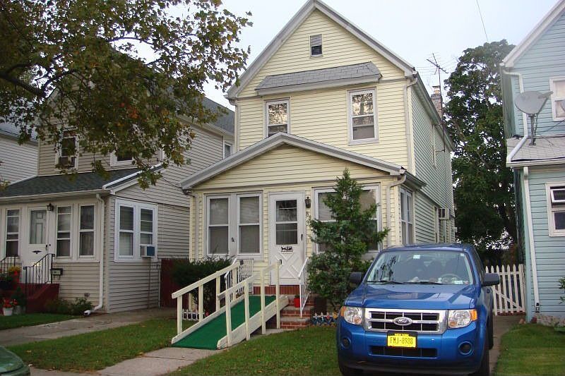 1st image of 8939 201st St