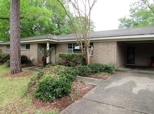 1217 Stemwood Dr, Picayune, MS 39466