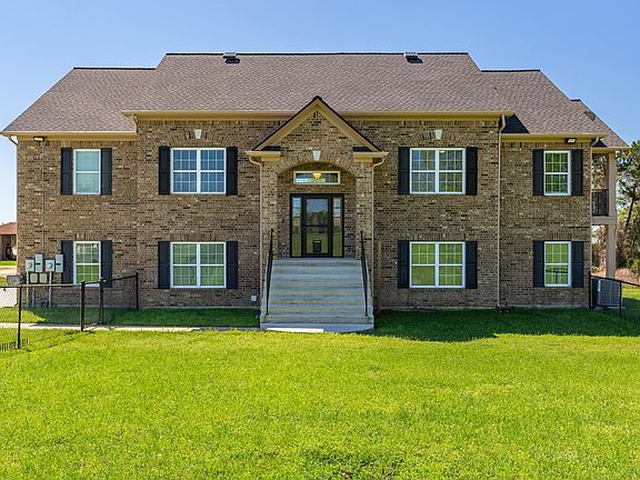 3rd image of 264 Falcon Point