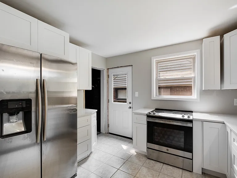 1428 Greenland Ave — Photo 10