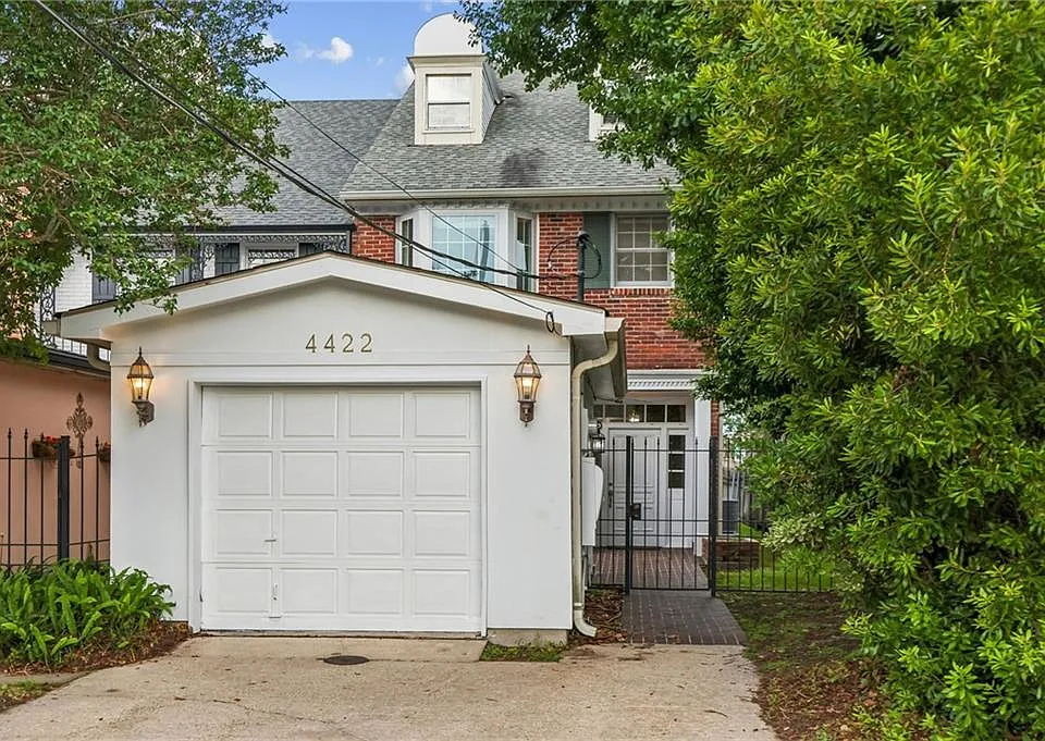 4422 Lake Vista Dr
