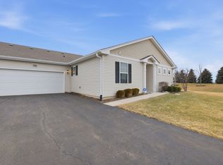 1882 Southern Cir Unit 1882, Pingree Grove, IL 60140