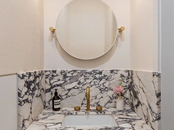 76 South 2nd Street image 5 of 37