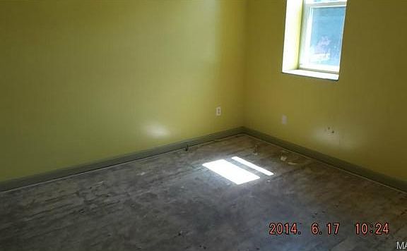 2nd image of 3435 Louisiana Ave