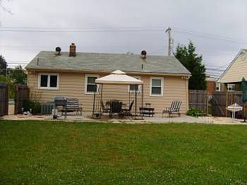 2nd image of 354 Main St